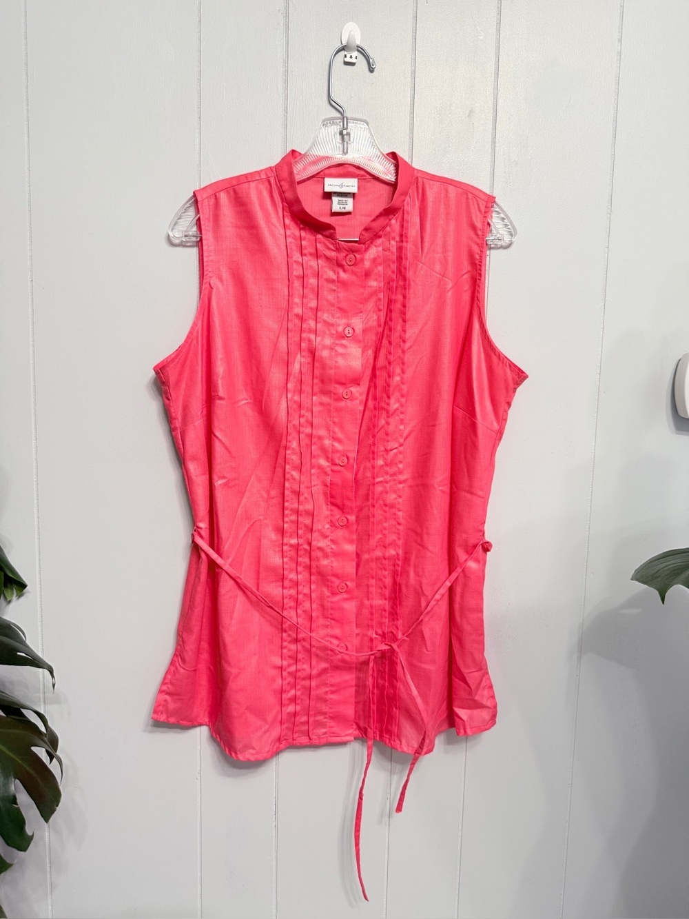 Sleeveless Button Front Blouse in Bright Coral Pink